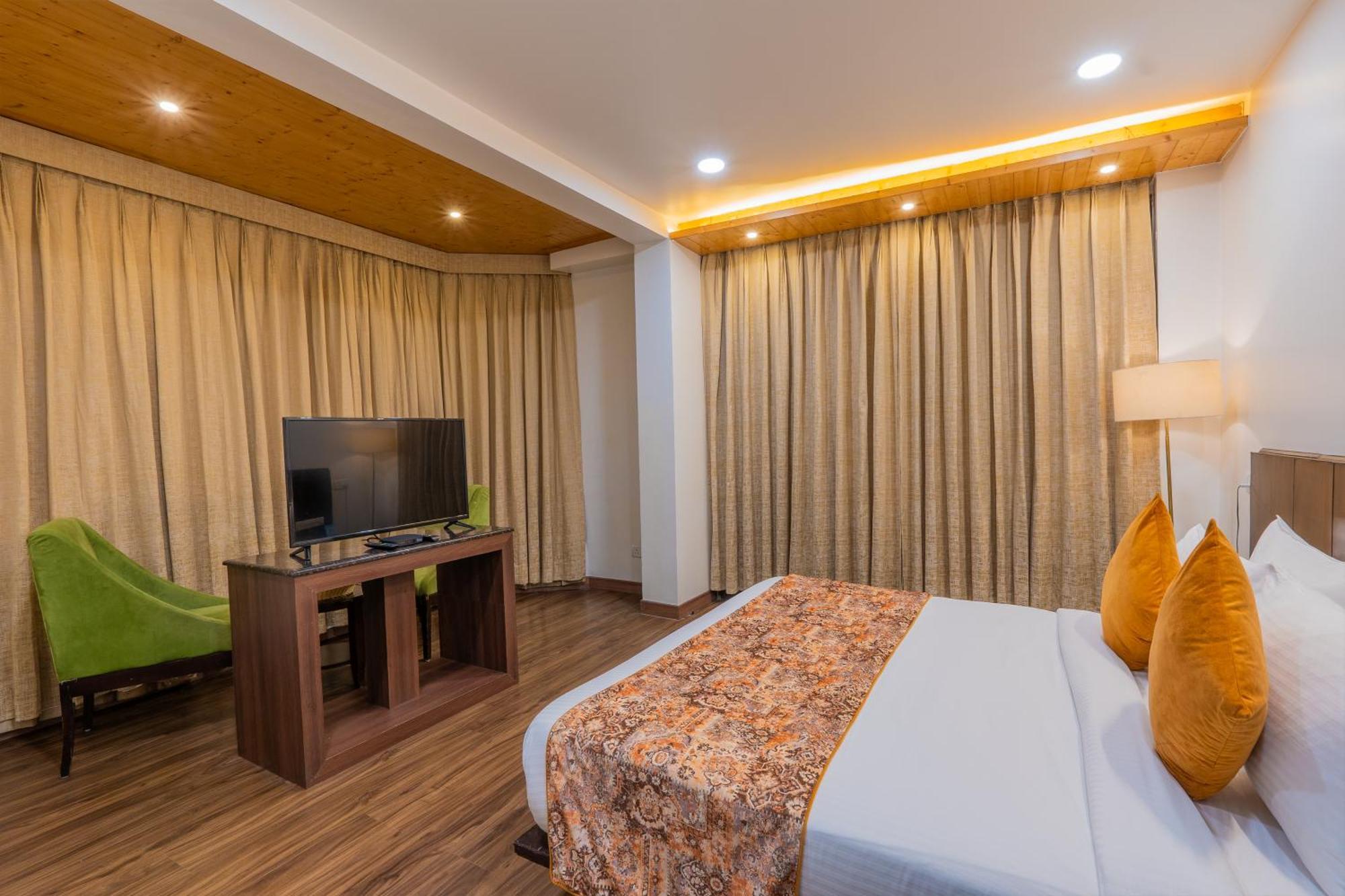 Woodrock Luxury Boutique Hotel Маналі Екстер'єр фото
